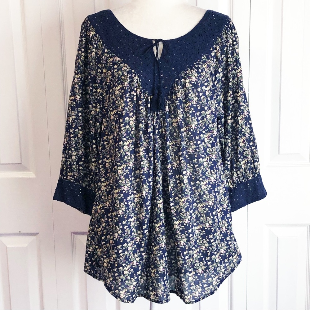 Nine West Vintage America Navy Blue Floral Peasant Blouse Medium
